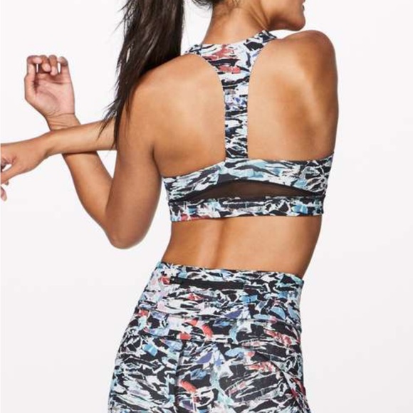 Lululemon Break Free Sports Bra size 2 - Picture 2 of 7